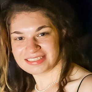 Meet your Posher, Annika